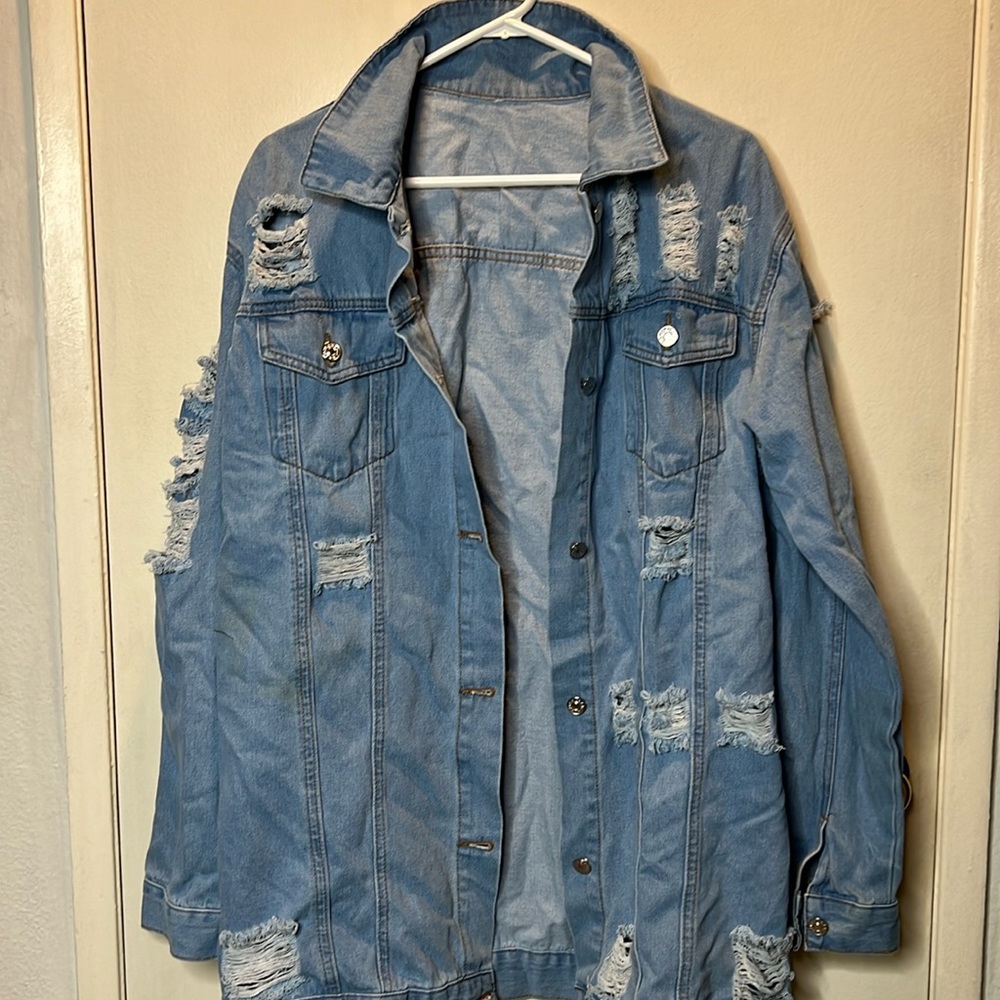 Oversized distressed, Jean jacket size L